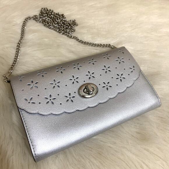 COACH Silver Laser Perforated Leather Turnlock Chain Strap Clutch XBody F58072 - Picture 3 of 16